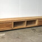 ondiep houten tv-meubel 240 cm breed